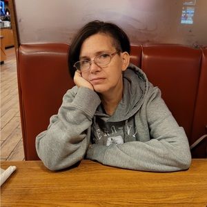 Meet your Posher, Becky